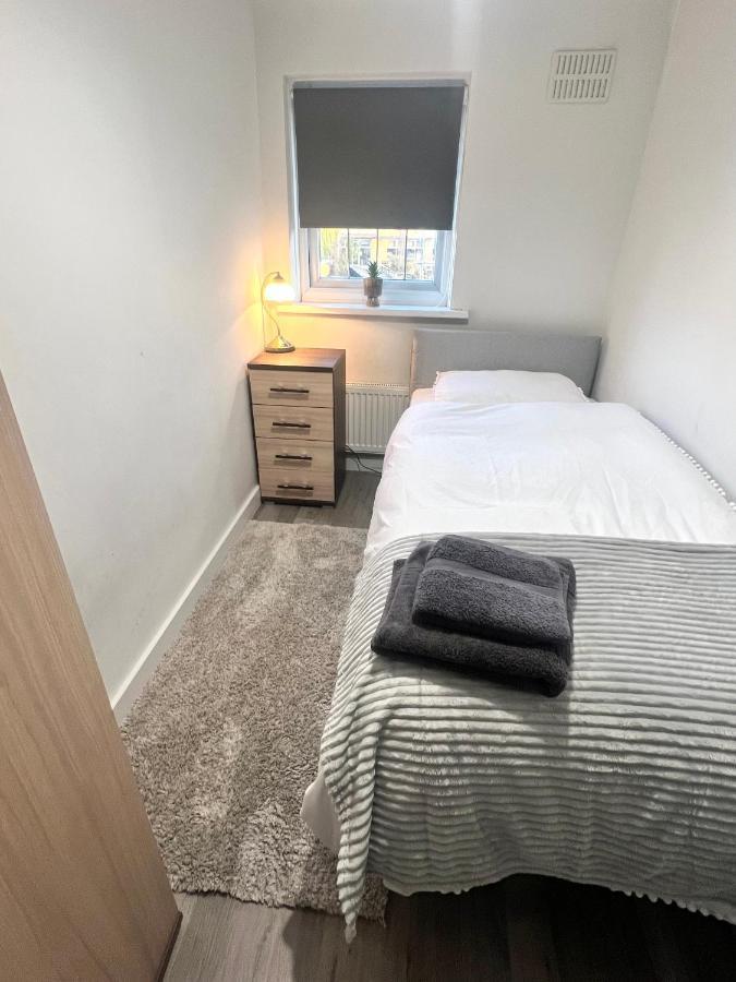 Lovely Single Room Λονδίνο Εξωτερικό φωτογραφία